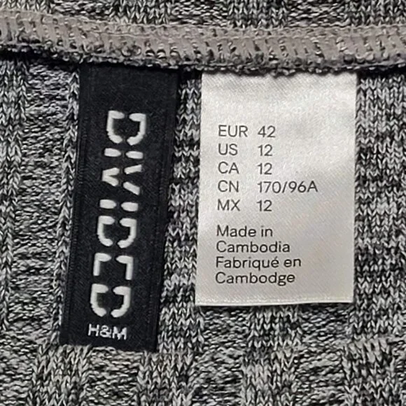 H&M Divided Womens Long Sleeve Gray Knit Dress Size 12 - Picture 3 of 10